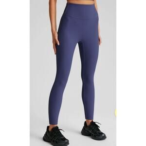 NWT Beyond Yoga Ribbed Leggings M